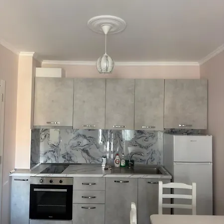 Paradise Apartment *